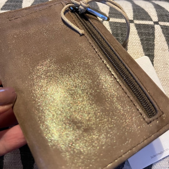 HOBO Jill Tri-fold wallet in Brass metallic. New w/ tag. - Picture 5 of 7